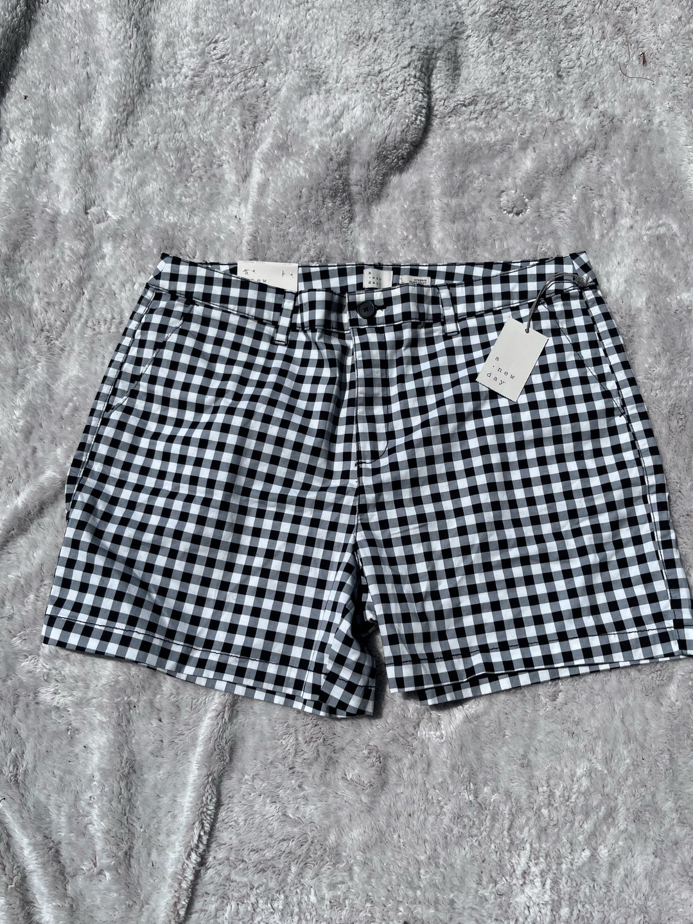 A New Dawn black and white checkered chino shorts 16 NWT